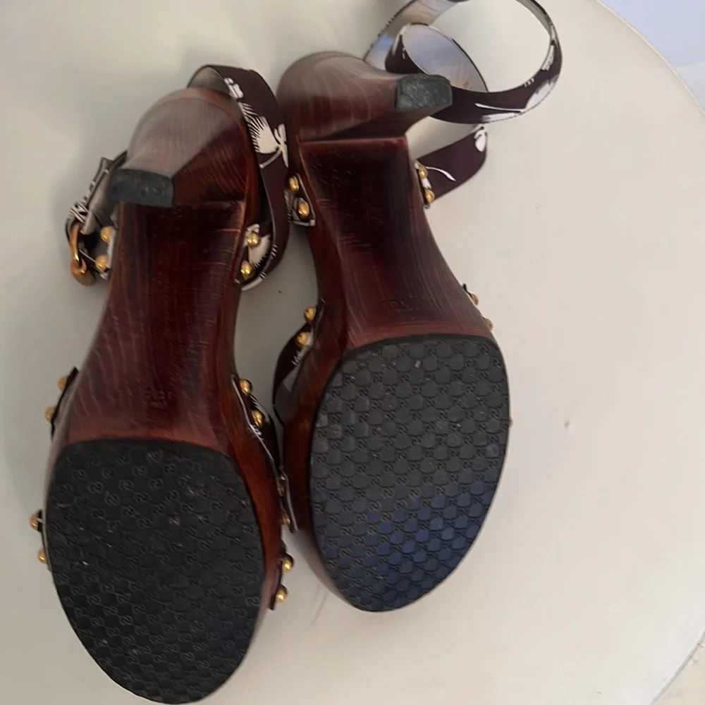 Gucci Heels - Picture 5 of 7